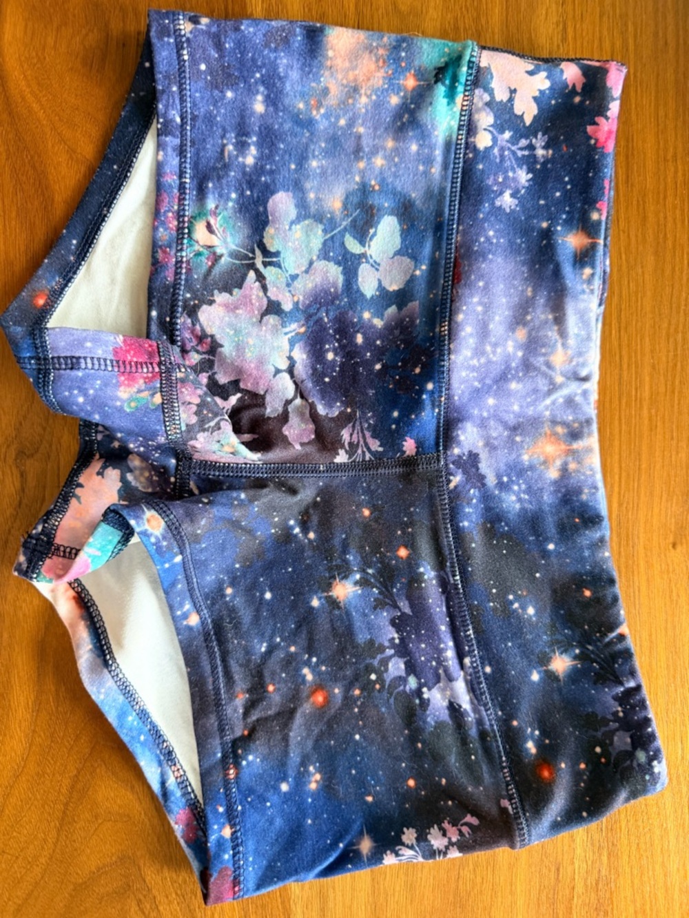 Fleo Big Bang Shorts - size small
